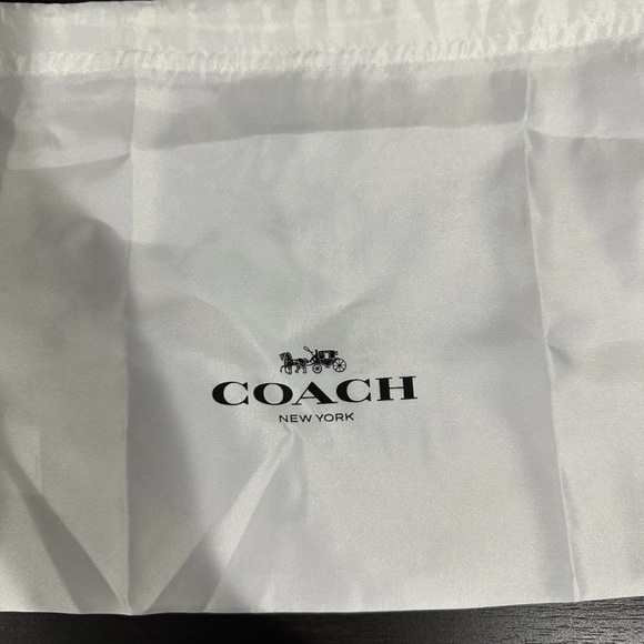 Coach Brown Quilted Crossbody Bag with Gold Chain - Picture 5 of 6